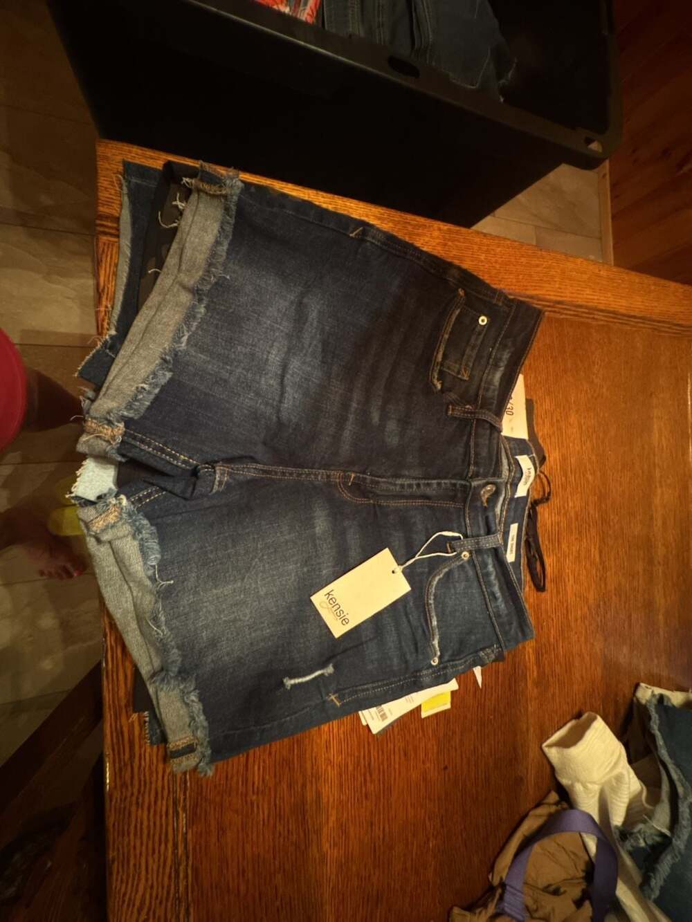 Kensie Jeans The Short Raw Hem Dark Wash Denim Shorts Size 10/30